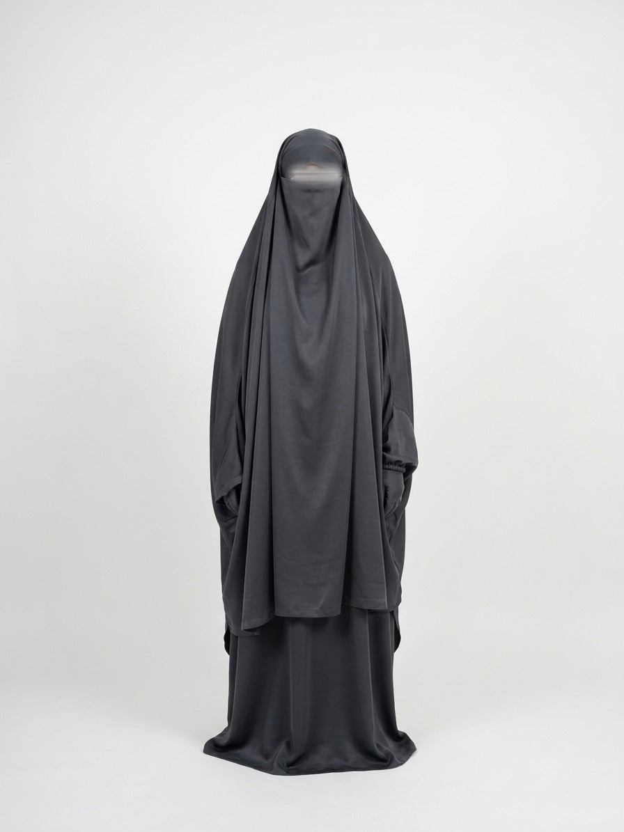 Jilbab large en soie de médine